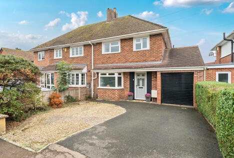 Meadoway, Bishops Cleeve, Cheltenham, Gloucestershire, GL52