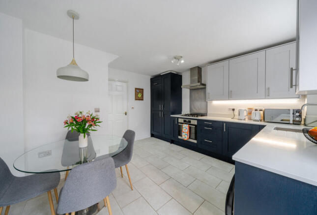 1324844-8-687a31c...