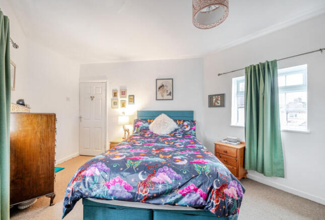 1361189-7-68efb98...