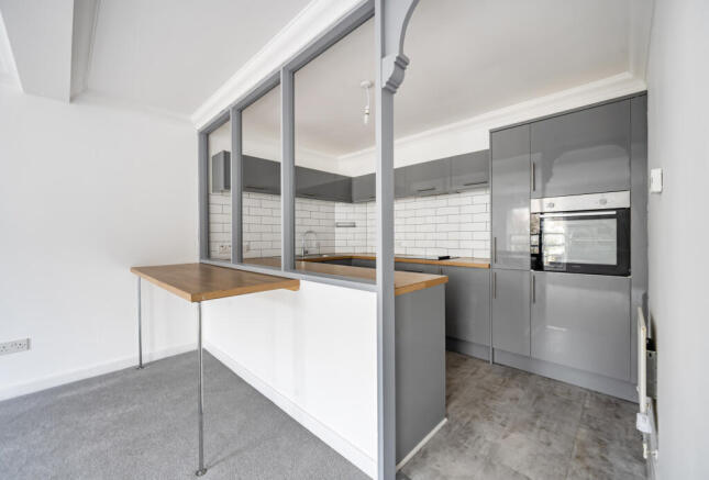 1369081-15-68ee46...