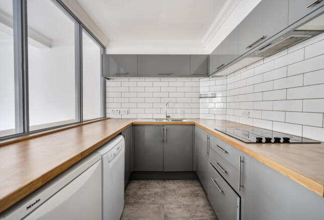 1369081-13-68ee46...