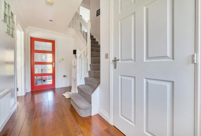 1371593-12-68fb8f...