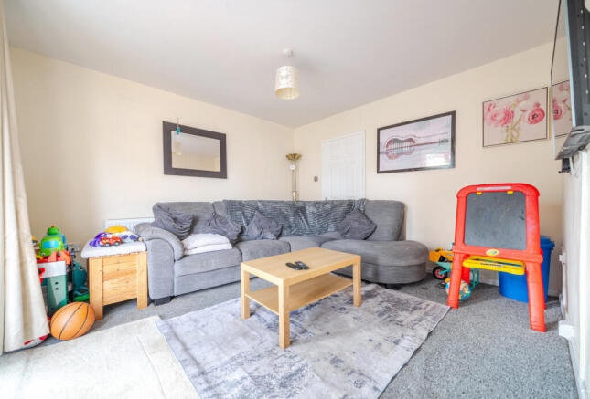 1373726-17-6908b4...