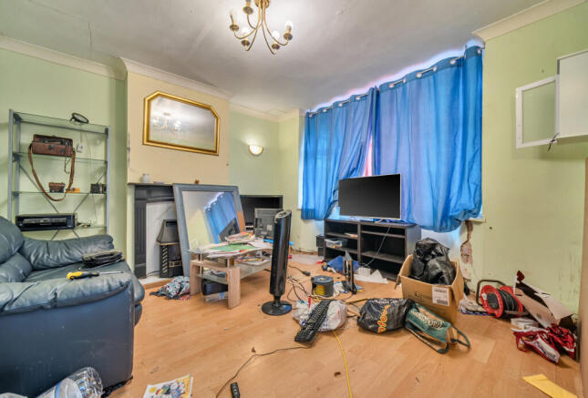 1374985-6-6913249...