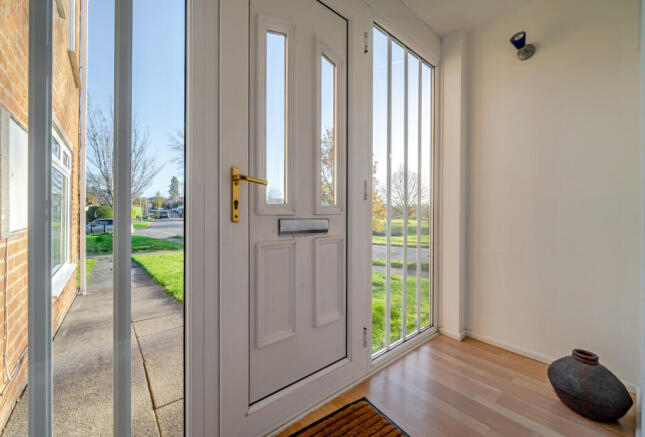 1378844-1-691b30e...