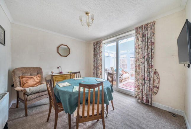 1404497-6-69778a2...