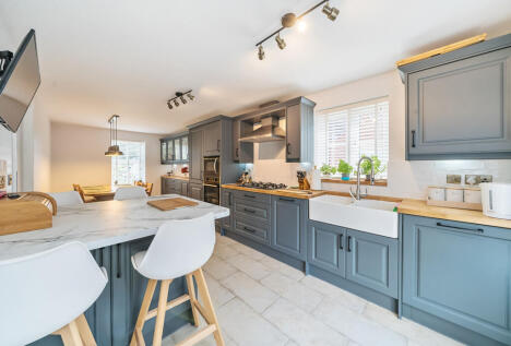 Marham Drive Kingsway, Quedgeley, Gloucester, Gloucestershire, GL2