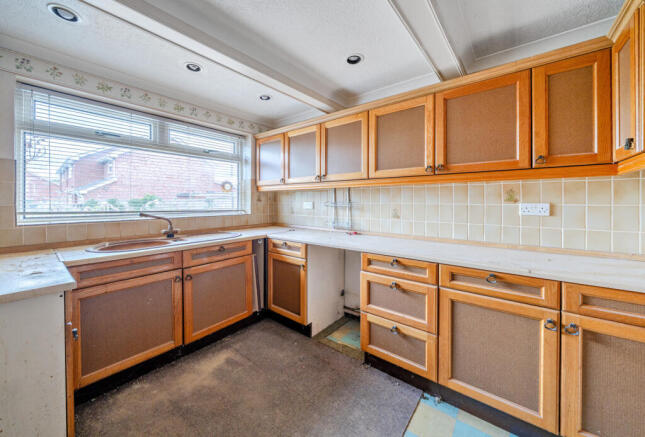 1358413-7-68d42df...