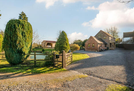 Two Mile Lane, Highnam, Gloucester, Gloucestershire, GL2