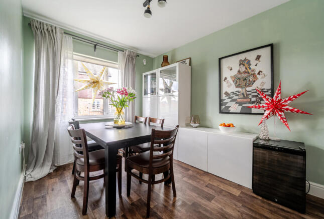 1394564-8-6949422...