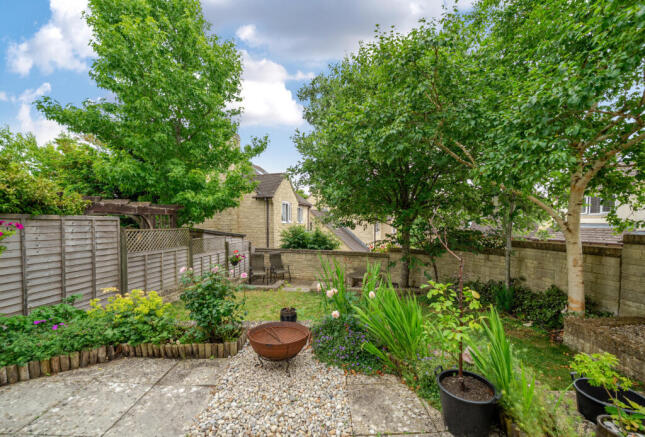 1314215-2-685582b...