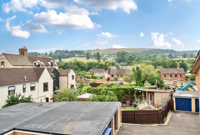 1328773-8-6882597...