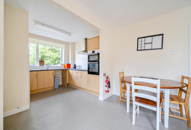 1321192-6-68822af...