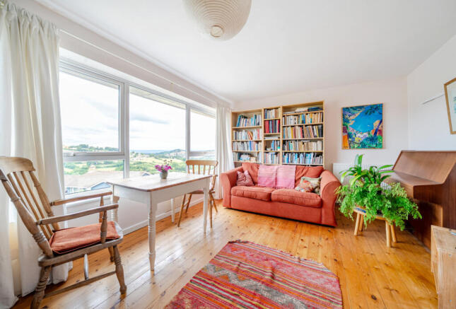 1328085-12-687f75...