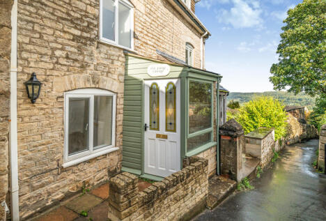 Bishops Walk, Whiteshill, Stroud, Gloucestershire, GL6