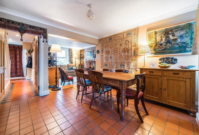 1364852-9-68eccb2...