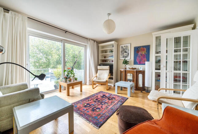 1370017-15-68f8f7...