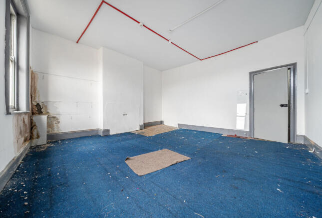 1331801-18-688cdc...