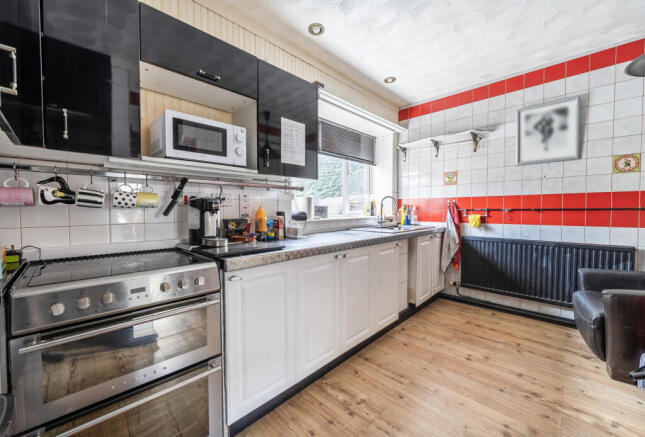 1370059-9-6900bd3...