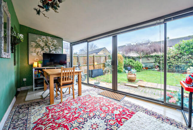 1400162-15-697891...