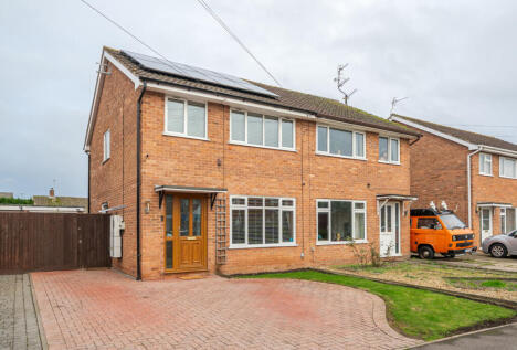 Knights Way, Tewkesbury, Gloucestershire, GL20