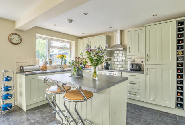 1335138-9-68938e6...