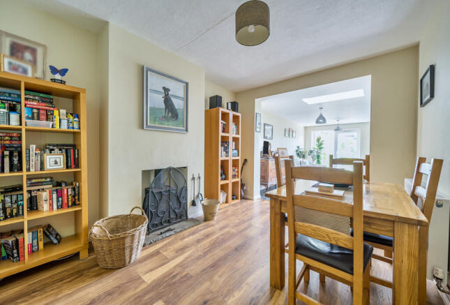 1335138-3-68938d8...