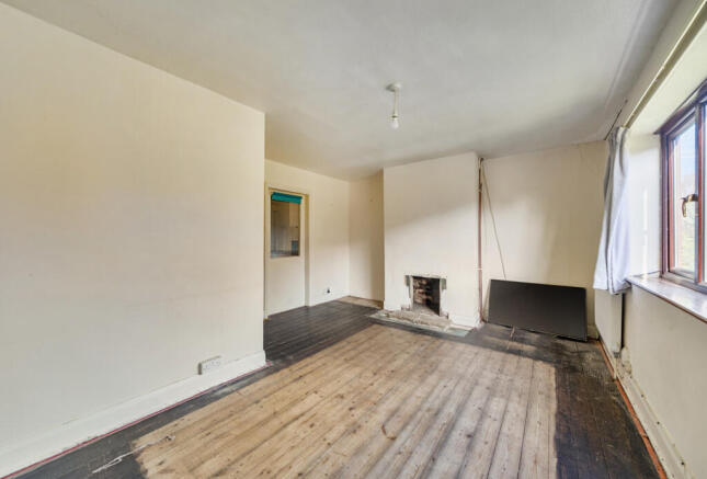 1375695-4-6909d5c...