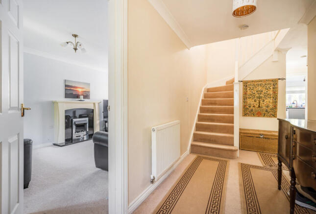 1358133-8-68cd440...