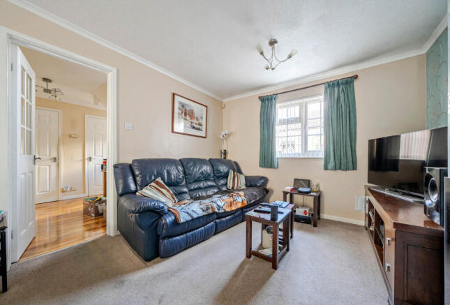 1377295-12-690dfa...