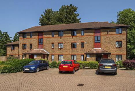 Oakside Court, Horley, Surrey, RH6
