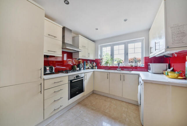 1312663-6-685568b...