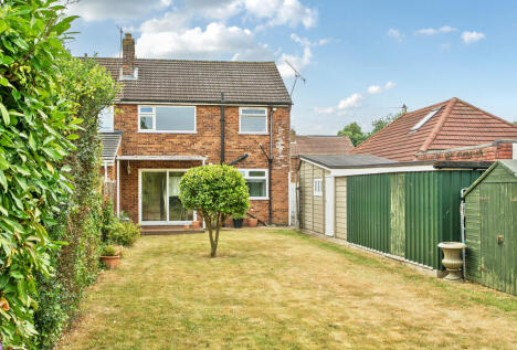 Cheyne Walk, Horley, Surrey, RH6