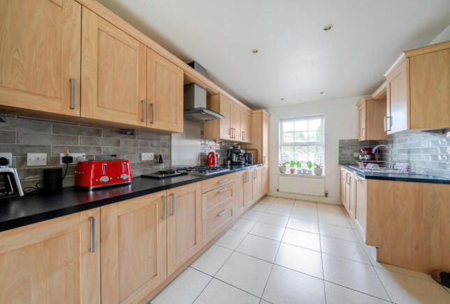 1343612-15-68adc1...