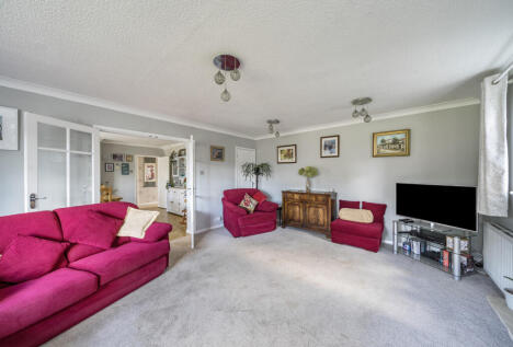 Kingsley Close, Horley, Surrey, RH6