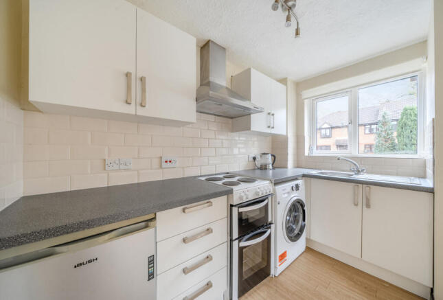 1371248-15-68f61a...