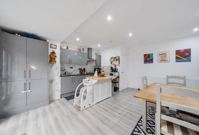 1329555-12-688b3c...