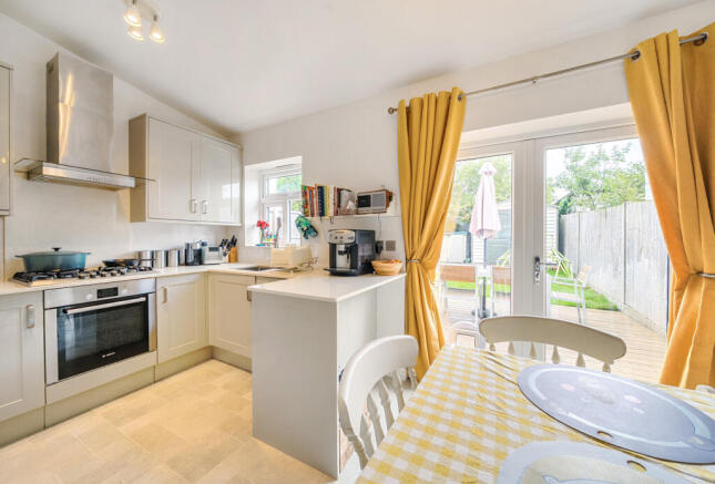 1332300-13-688cad...