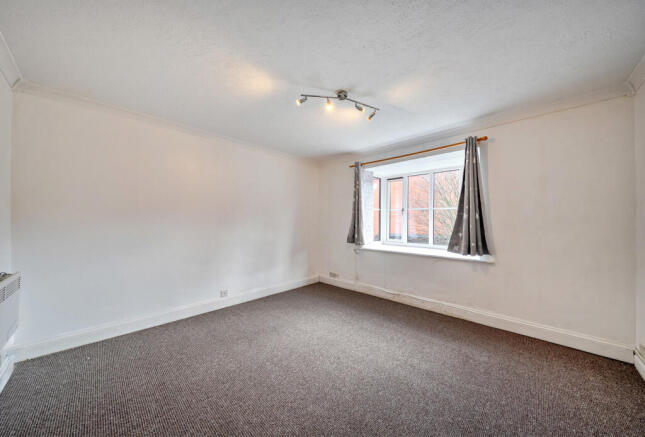 1400195-1-696f51b...