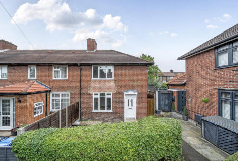 Neath Gardens, Morden, SM4