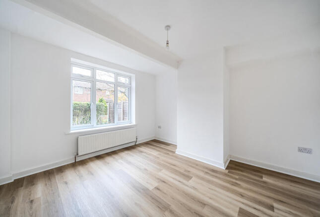 1385084-1-6926e91...