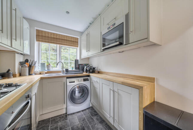 1356213-9-68cbc88...