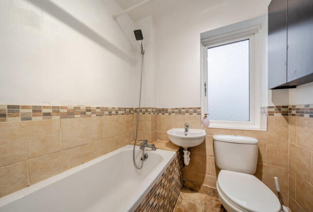 1382904-7-691d99d...