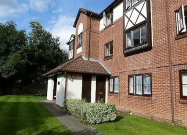 1 bedroom maisonette for sale in Wordsworth Mead, REDHILL ...