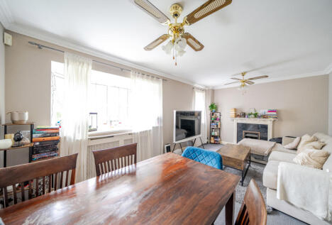 Bristow Road, Beddington, CR0