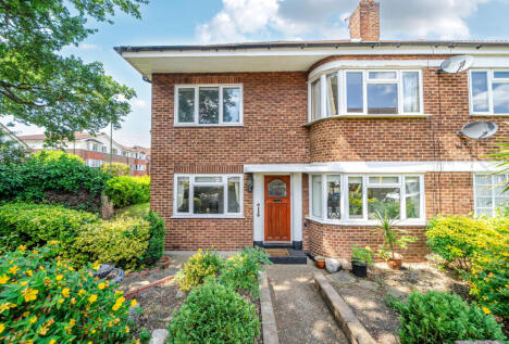 Queens Road, Wallington, SM6