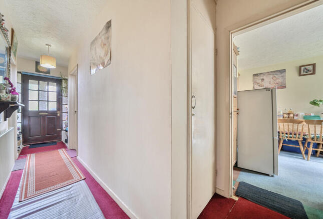 1296445-20-682d9d...