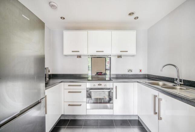 1310199-8-684996c...