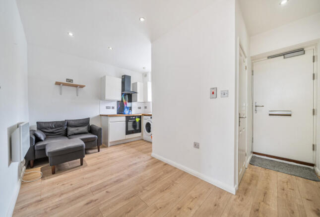 1343201-11-68a5ab...