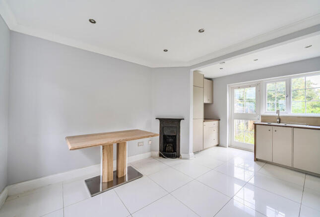 1349146-18-68b81d...